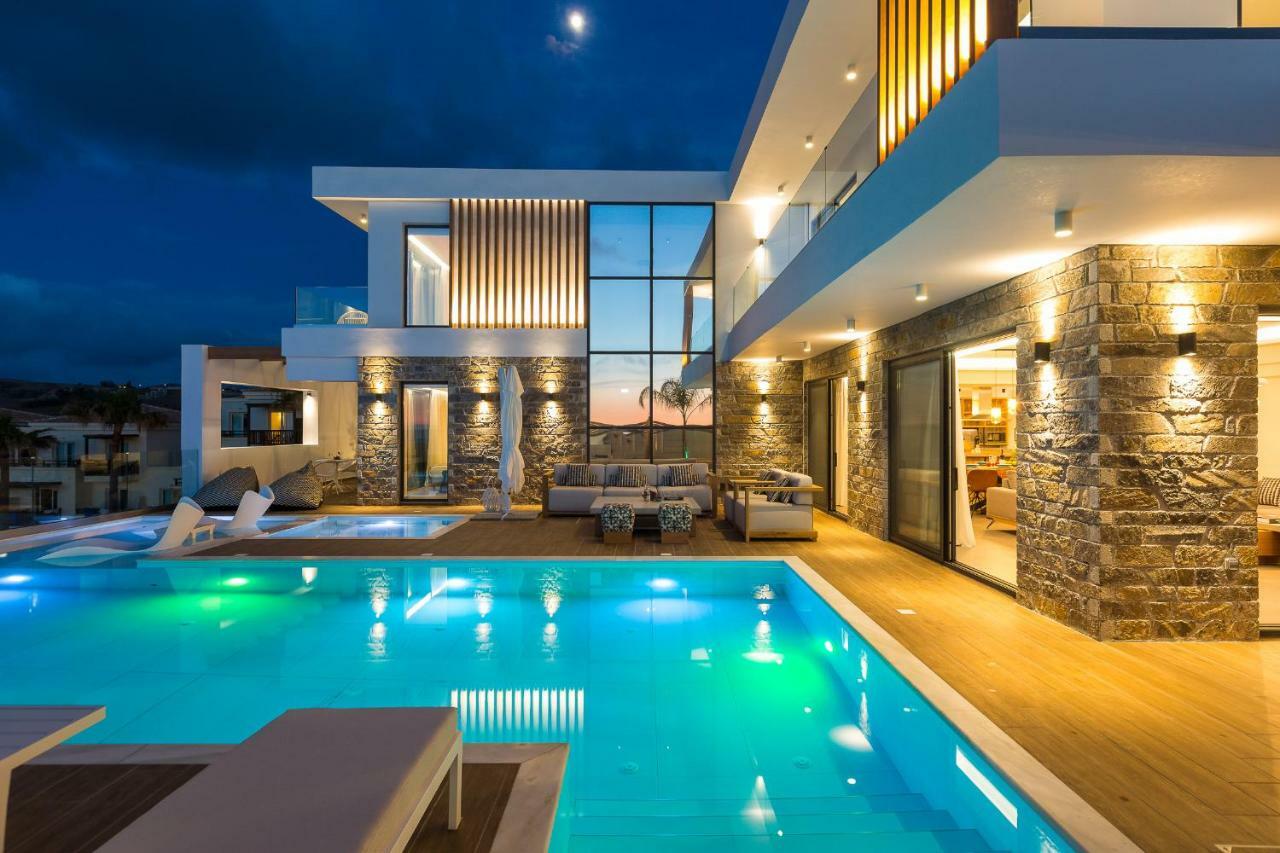 Wave Villa, Beach Front Retreat, By Thinkvilla Pánormos Extérieur photo