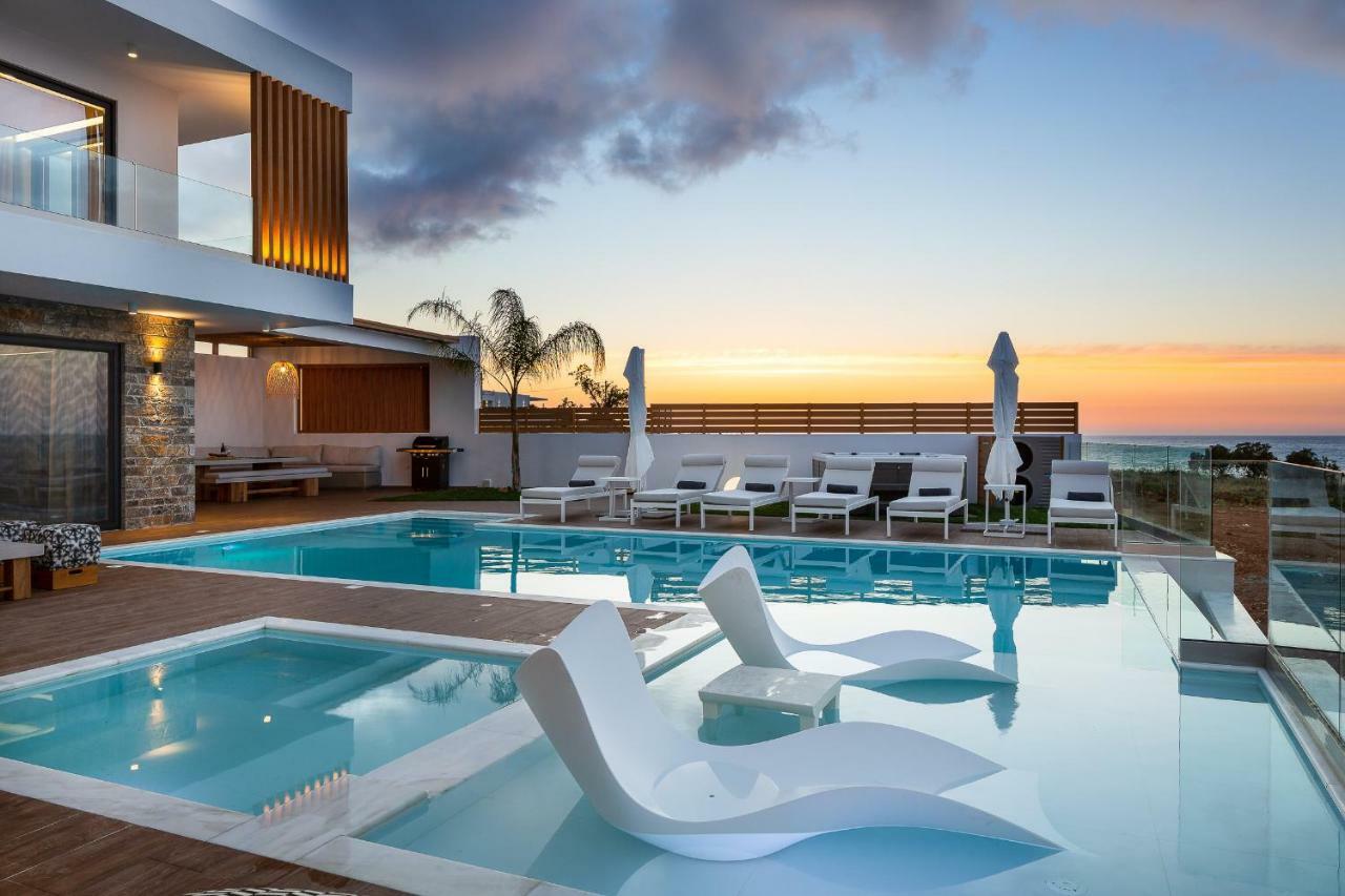 Wave Villa, Beach Front Retreat, By Thinkvilla Pánormos Extérieur photo
